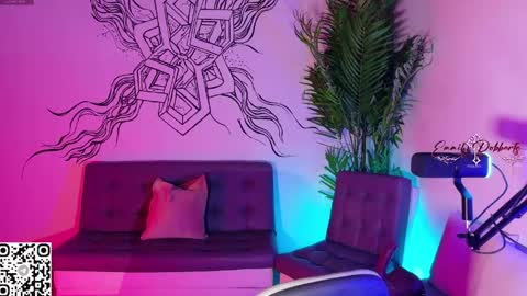 Emmily Roberts online show from April 24, 12:56 am