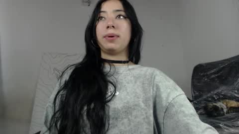 Snapshot of emiantonella_ chatting on October 7, 9:22 pm Antonella online show from October 7, 9:22 pm