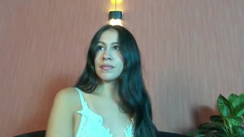 Emilia Gomez online show from February 26, 3:04 pm