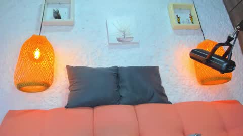 Snapshot of emiily_s chatting on October 11, 1:27 pm Emily online show from October 11, 1:27 pm