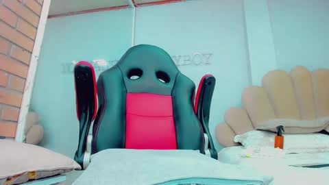 EmillySaenz online show from September 10, 5:25 pm