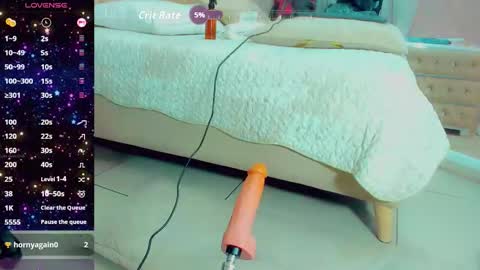 EmillySaenz online show from December 18, 5:08 pm