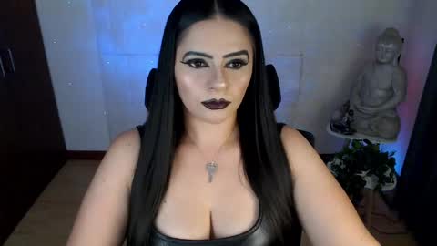 POWERFULL GODDESS EMILI online show from April 15, 11:27 pm