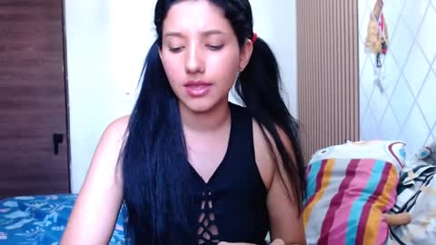 emili riders online show from January 29, 3:47 pm