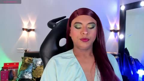 Emili roux online show from April 17, 9:17 pm