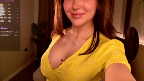 emilia_dream online show from April 17, 6:10 pm