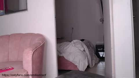 emilianita online show from November 22, 4:44 am