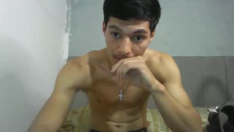 FuegoLatino online show from April 9, 10:15 pm