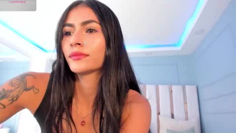 Emillie online show from March 14, 8:24 pm