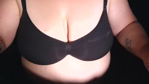 emilie foxx online show from July 15, 2:28 am