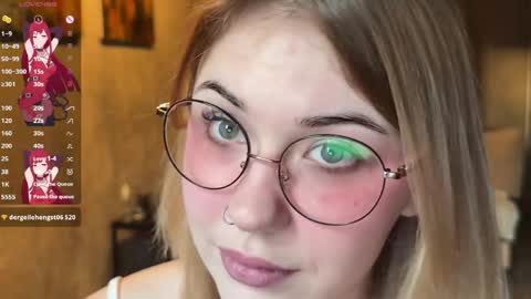 Aronia your fire friend online show from April 1, 1:52 pm