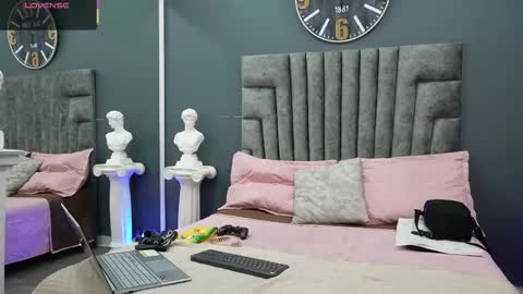 Emilio online show from February 20, 10:39 am