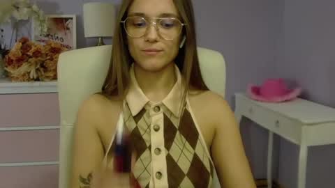 Emilly online show from February 11, 11:31 am