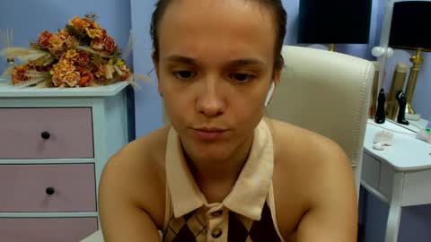 Emilly online show from May 15, 7:50 am