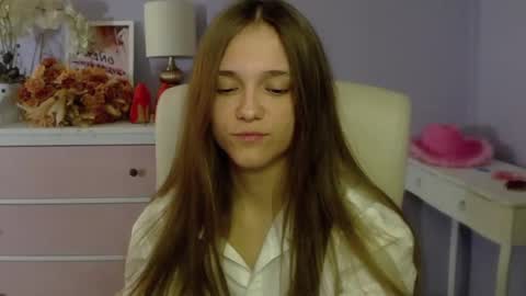 Emilly online show from March 7, 7:52 am