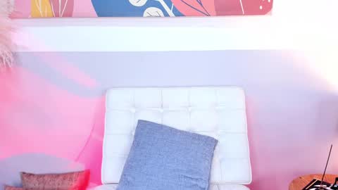 Snapshot of emillygonzalez chatting on September 27, 12:25 pm . . online show from September 27, 12:25 pm