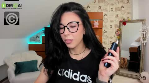 EmillyTaylor online show from June 2, 4:14 am