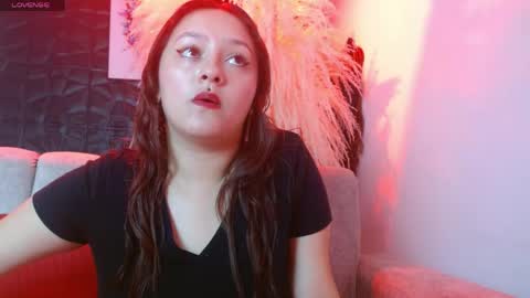 emily175445 online show from May 28, 1:42 pm