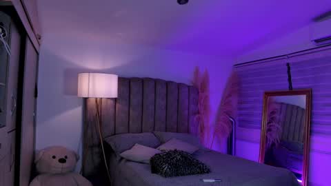  emily valentina     online show from February 17, 1:26 am