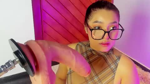 Emily online show from July 2, 11:48 am
