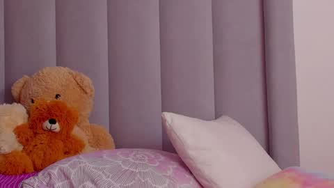 Emily  online show from May 26, 5:52 pm