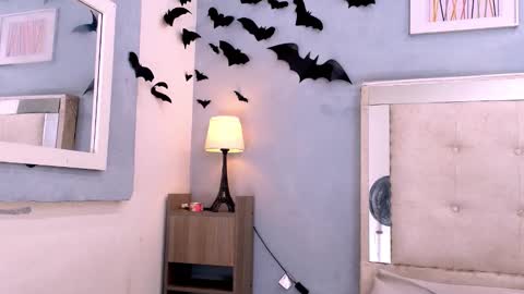 emily_castillo1_ online show from November 17, 3:20 am