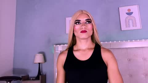 emily_castillo1_ online show from September 29, 5:17 am