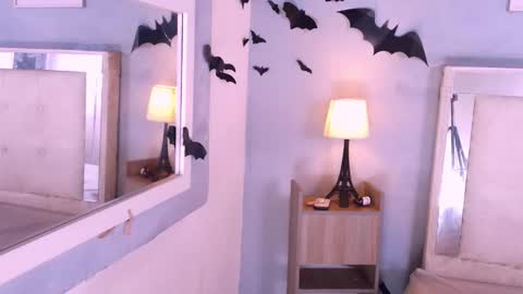 emily_castillo1_ online show from November 5, 4:25 am