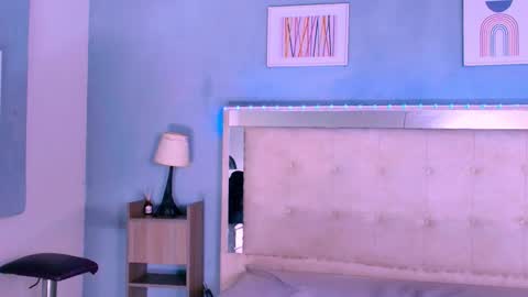 Snapshot of emily_castillo_1 chatting on September 22, 5:00 am emily_castillo_1 online show from September 22, 5:00 am
