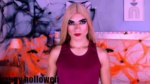 Snapshot of emily_castillo_1 chatting on October 9, 5:24 am emily_castillo_1 online show from October 9, 5:24 am