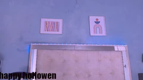 Snapshot of emily_castillo_1 chatting on October 15, 6:49 am emily_castillo_1 online show from October 15, 6:49 am