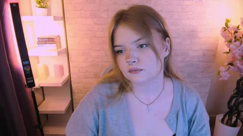 emily_coyness online show from April 4, 2:35 pm
