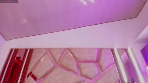 Emily online show from November 12, 4:09 pm