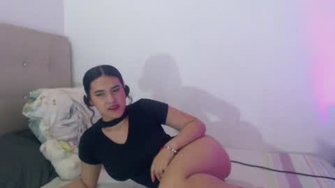 emily fox 3 online show from April 7, 5:09 am