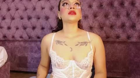 Emily online show from March 19, 5:29 pm