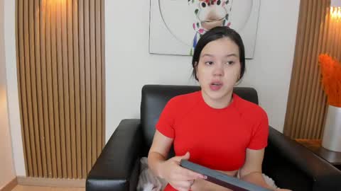 emily_frostt online show from April 18, 11:34 am