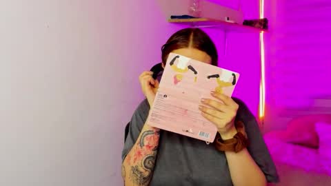 emily_lindey online show from December 23, 3:34 am