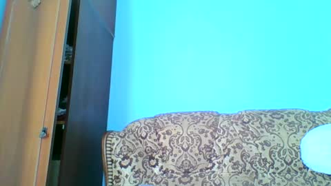 Snapshot of emily_morning_dew chatting on February 13, 12:54 pm emily_morning_dew online show from February 13, 12:54 pm