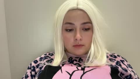 emily_morning_dew online show from November 3, 2:40 pm