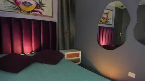 Snapshot of emily_roberts1 chatting on February 10, 1:22 pm Emily online show from February 10, 1:22 pm