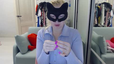 Emily online show from April 2, 3:52 pm