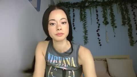 Snapshot of emilyalexa chatting on October 1, 11:20 am Emily Alexa online show from October 1, 11:20 am