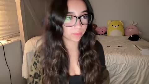 Snapshot of emilyfawn chatting on September 23, 4:06 am emilyfawn online show from September 23, 4:06 am