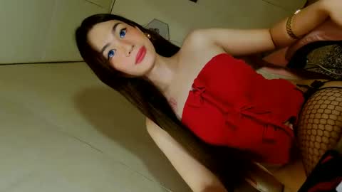 ariane online show from November 4, 8:26 am