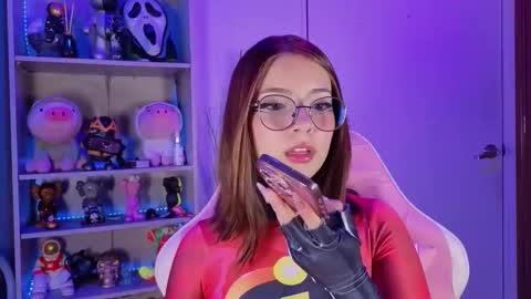 VALEEEN online show from November 11, 4:09 pm