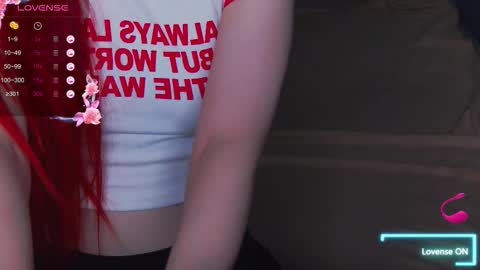 Snapshot of emilykents chatting on October 1, 1:59 am EmilyKents online show from October 1, 1:59 am