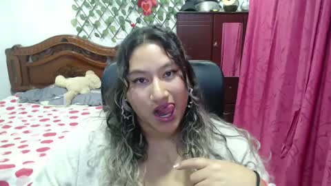 Emily Cortez online show from January 4, 12:16 am