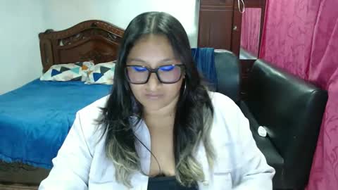 Emily Cortez online show from November 2, 4:23 am