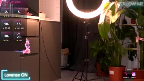Snapshot of emilyraymont chatting on September 30, 5:18 am Emily online show from September 30, 5:18 am