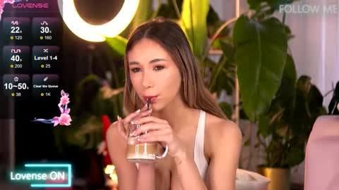 Emily online show from December 21, 6:42 am